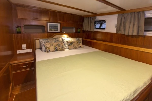 Double Cabin